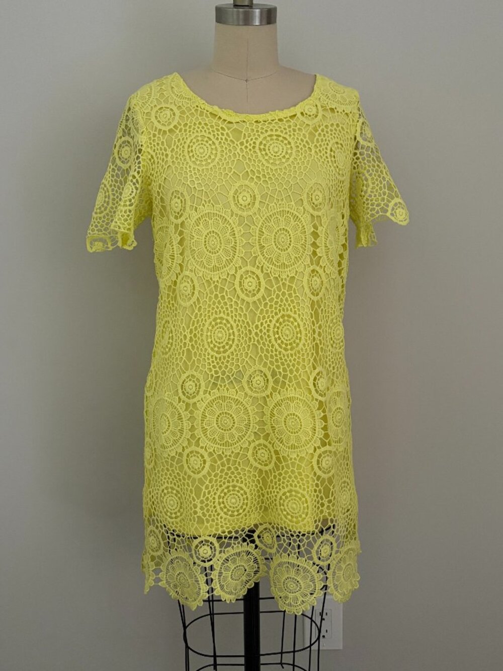 Lulus Yellow Floral Crochet Lace Dress Cottagecore Fairy Core Coquette Party M